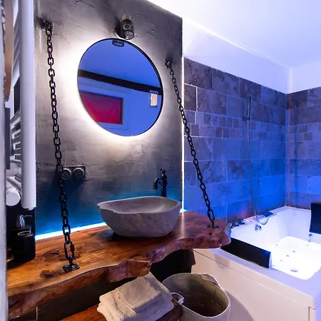 Elegant Avec Balneo A 100m Du Capitole Тулуза